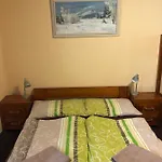 Bajana Деревянный коттедж Демяновская долина