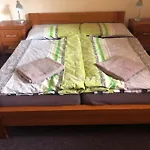 Bajana Деревянный коттедж *